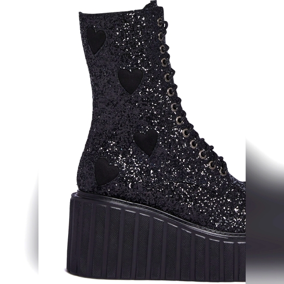 RARE Lamoda Black Heart Platform Boot - Picture 2 of 6